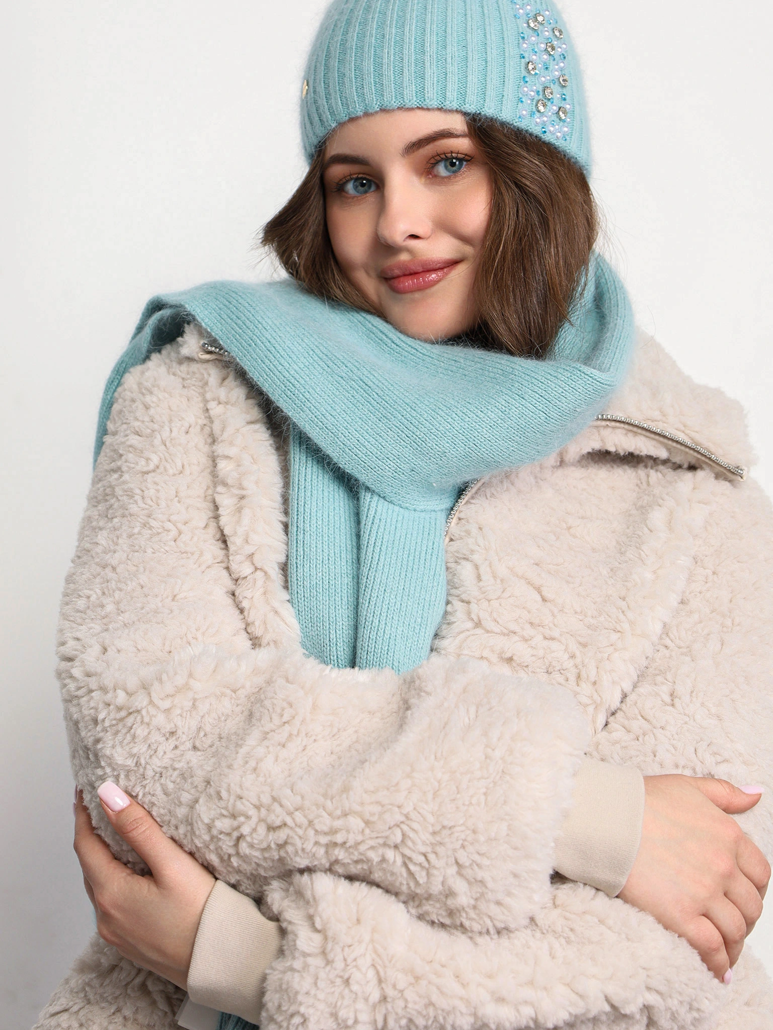 Шарф из ангоры и акрила